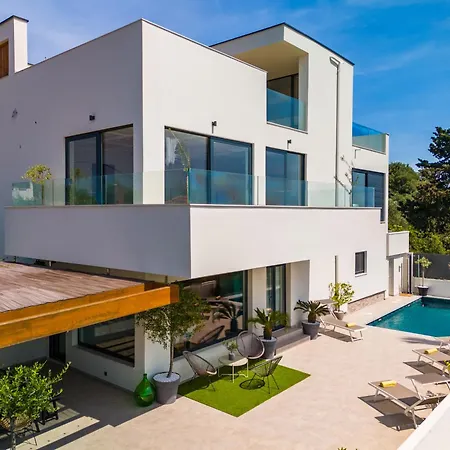 Villa Hill
