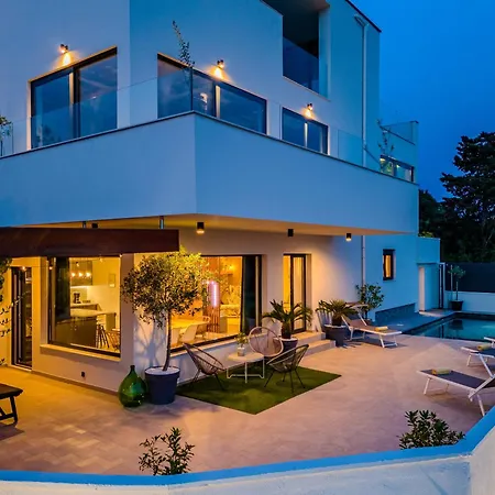 Villa Hill