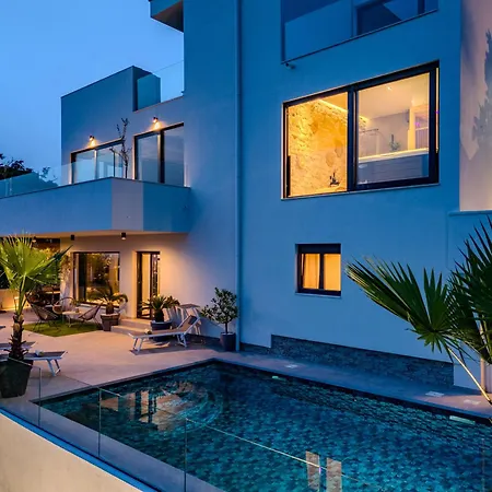 Villa Hill